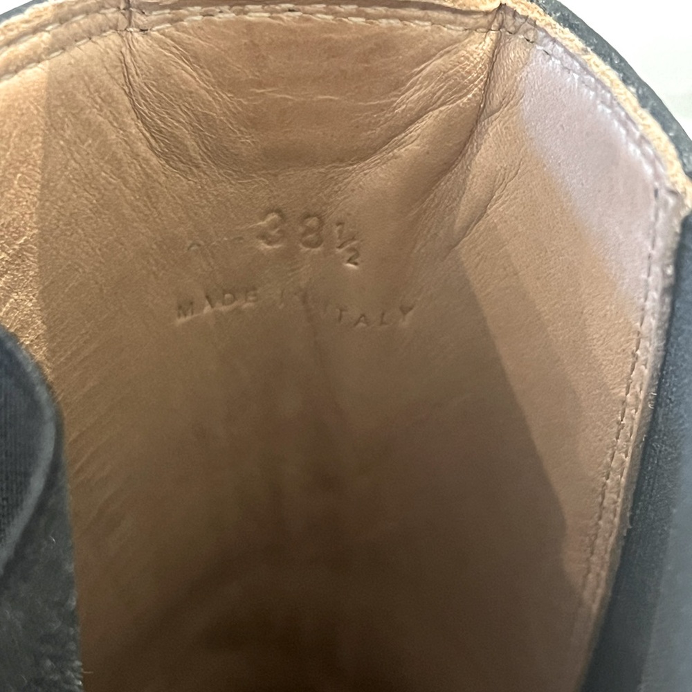 Bottega Veneta Lug Sole Chelsea Boot - Picture 9 of 12